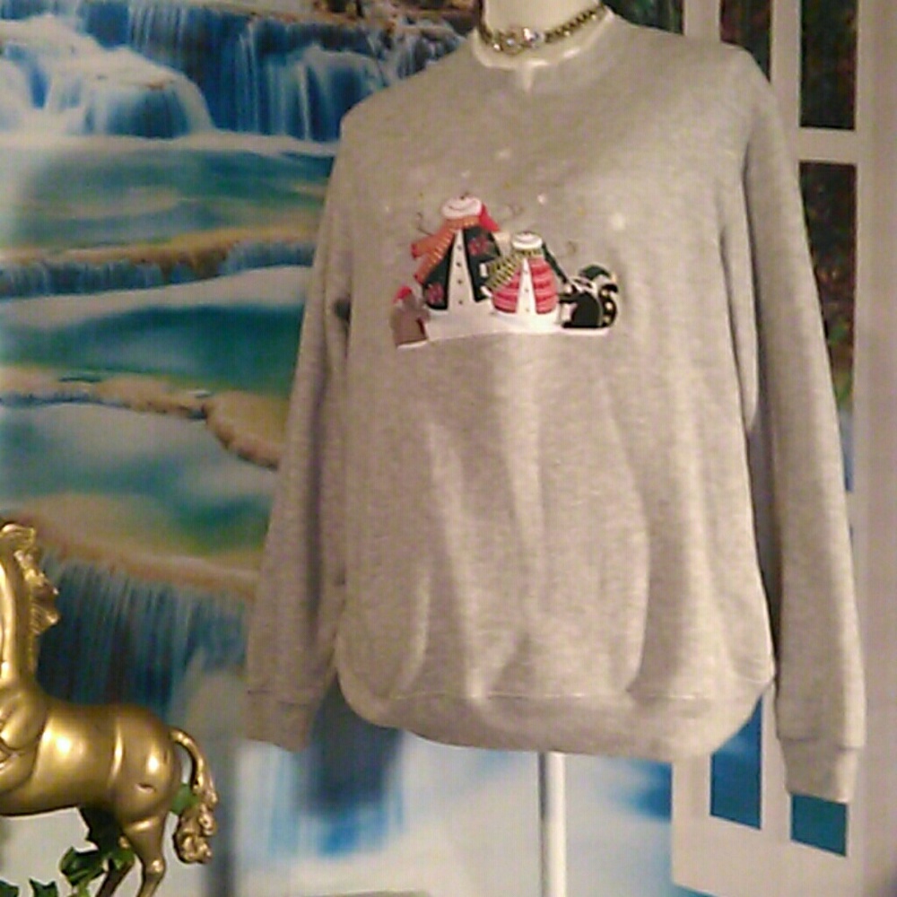 Size large smowman Christmas sweat shirt